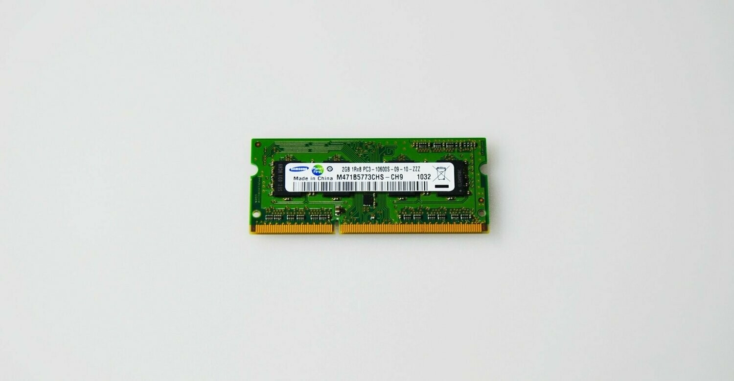 Memoria RAM Samsung DDR3  2GB 1Rx8 PC3 -10600S -09-10-ZZZ 1333MHZ 204PIN 1.5V M471B5773CHS-CH9, 1105-002217