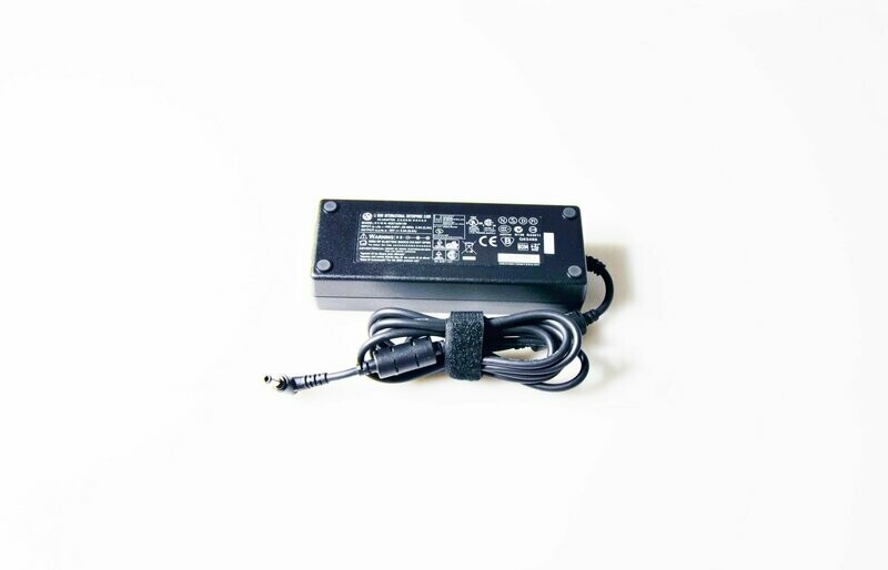 Cargador Original  CA Li Shin 0227A20120  20V 6A 120W, 5.5 / 2.5mm , 76-011207-25