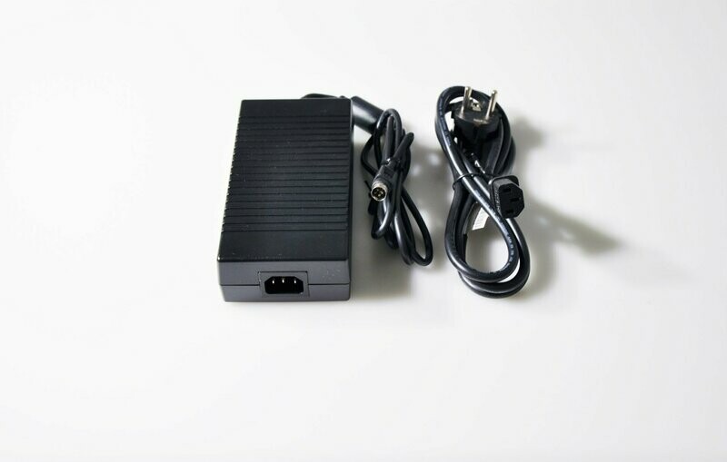 Cargador Original Delta Electronics   19V 9.5A 180W  4 pin   ADP-180BB B, AP.18001.001