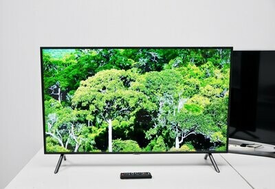 Televisor Samsung 49" 4K UHD 2018 Smart TV Serie NU7105 UE49NU7105KXXC