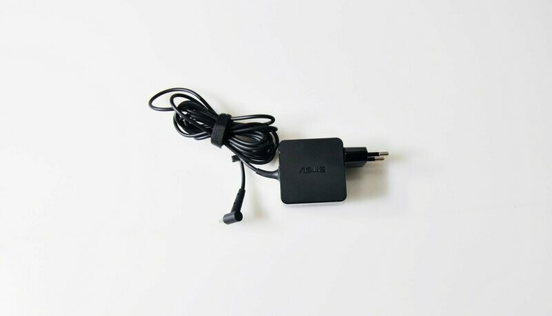 Cargador Original ASUS 19V 1.75A 33W  3.0mm * 1.0mm AD890026 , 010BLF