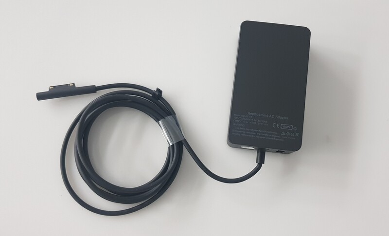 Cargador Microsoft Surface Pro 5 6 7 Model 1796 / 1866 15V 4A , 5V 1A ( USB ) 65W Modelo1706,