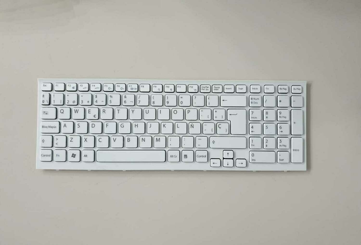Teclado español blanco con marco Sony Vaio VPC-EB Series 148793041 MP-09L26E0-8861 012-107A-3172-A 148793461