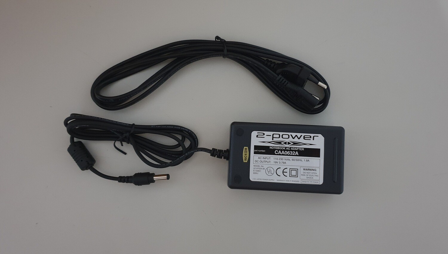 Cargador 2-Power 19V 3.79A 72W  LE-9702A-06, CAA0632A