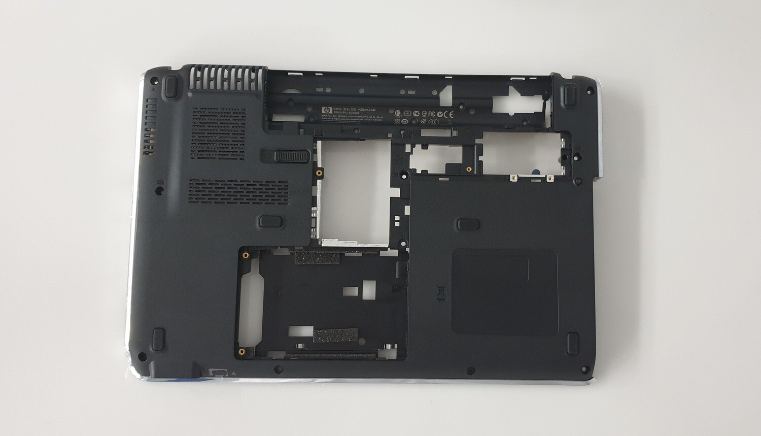 Cover lower ( Base cubierta inferior ) Negro HP Pavilion DV3 589579-001 , 590153-001