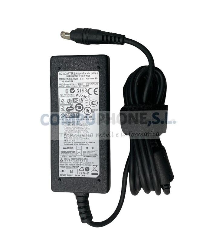 Cargador Original Samsung  19V  2.1A  40W 5.5mm x 3.0mm BA44-00264A ,  AD-4019R , ADP-40MH BB