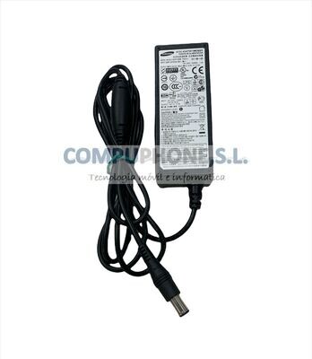 Cargador Original Samsung 14V  2.14A  30W , 6.5 x 4.4mm  PS30W-14J1 , BN44-00394A