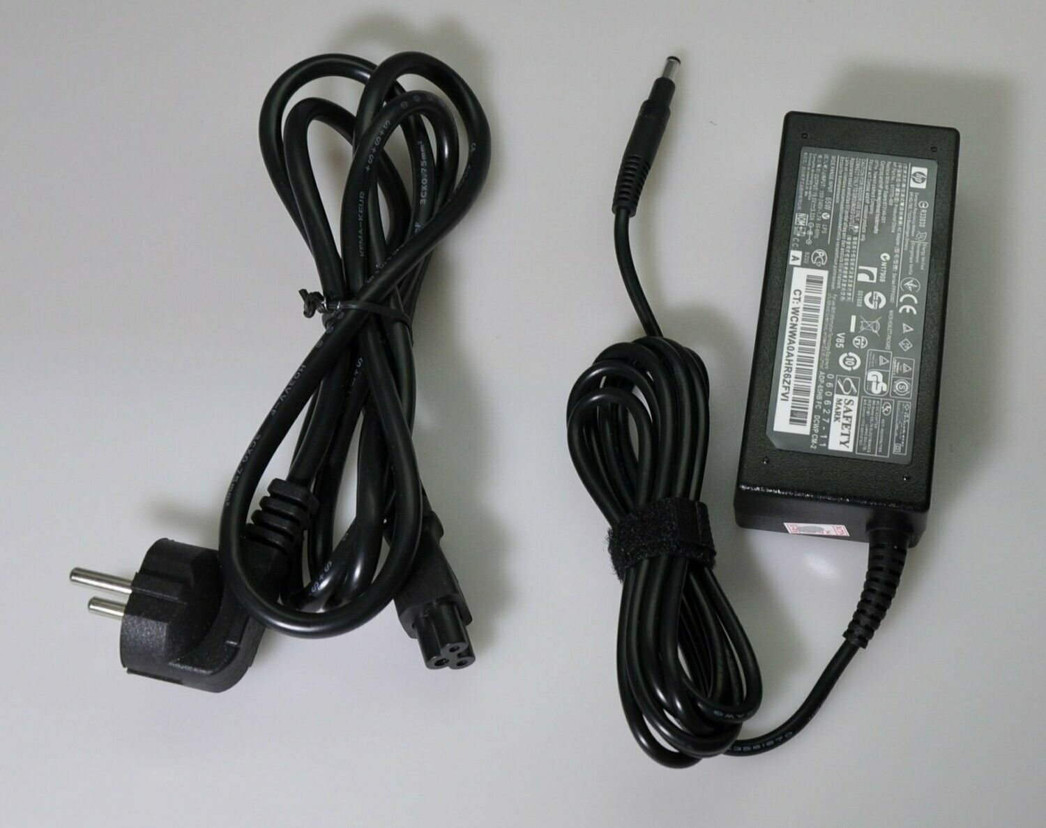 Cargador Original HP 19.5V 3.33A 65W 4.8mm*1.7mm 613149-001 Cargador Original HP 19.5V 3.33A 65W 4.8mm*1.7mm 613149-001