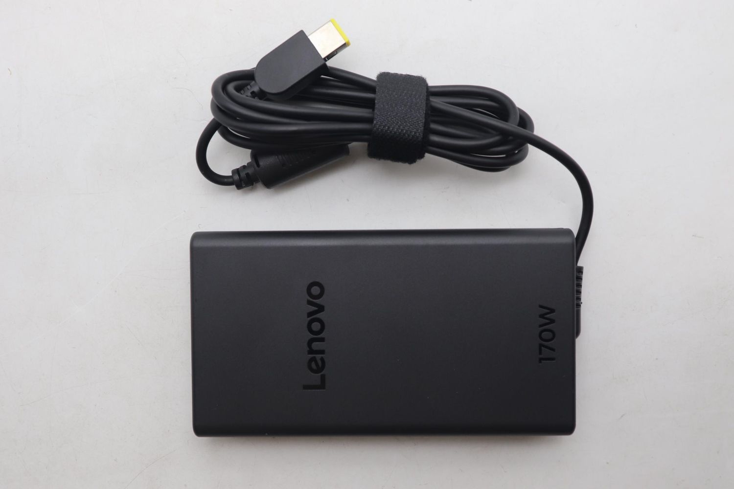 Cargador Original Lenovo LOQ 15IRX10 - Tipo 83JE 20V 8.5A 170W square tip SA11Q60448 , ADL170SDC3B , 5A11Q60430 , 5A11Q60444 , 5A11Q60433 , 5A11Q60436 Cargador Original Lenovo LOQ 15IRX10 - Tipo 83JE 20V 8.5A 170W square tip SA11Q60448 , ADL170SDC3B , 5A11Q60430 , 5A11Q60444 , 5A11Q60433 , 5A11Q60436