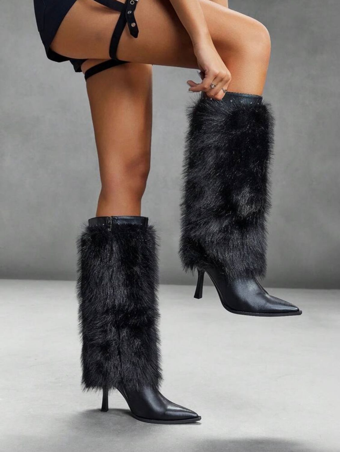 Black fur boots