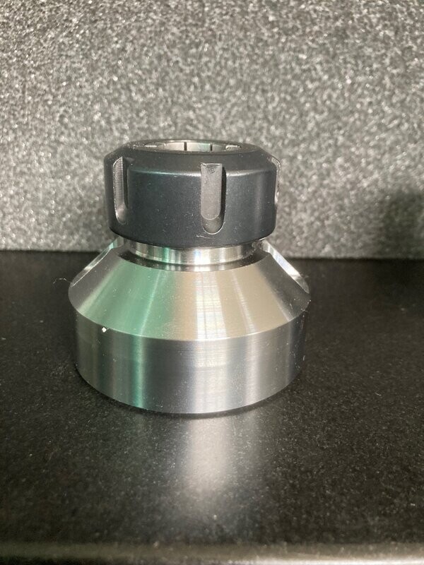 Spannzangenhalter ER32 unten flach, geeignet für Flach oder Rundschleifmaschine mit Magnet. -Made in EU-