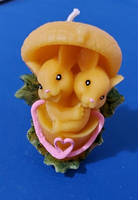 Two loving Mice