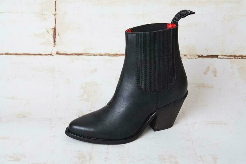 CHAUSSURES VEGANES modèle DAISY col NOIR good guys dont wear leather