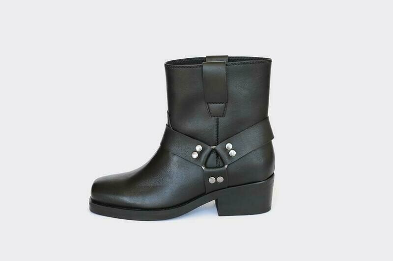 CHAUSSURES VEGANES UNISEXES &quot;MOTARDES&quot; modèle CHUCK  COL NOIR GOOD GUYS