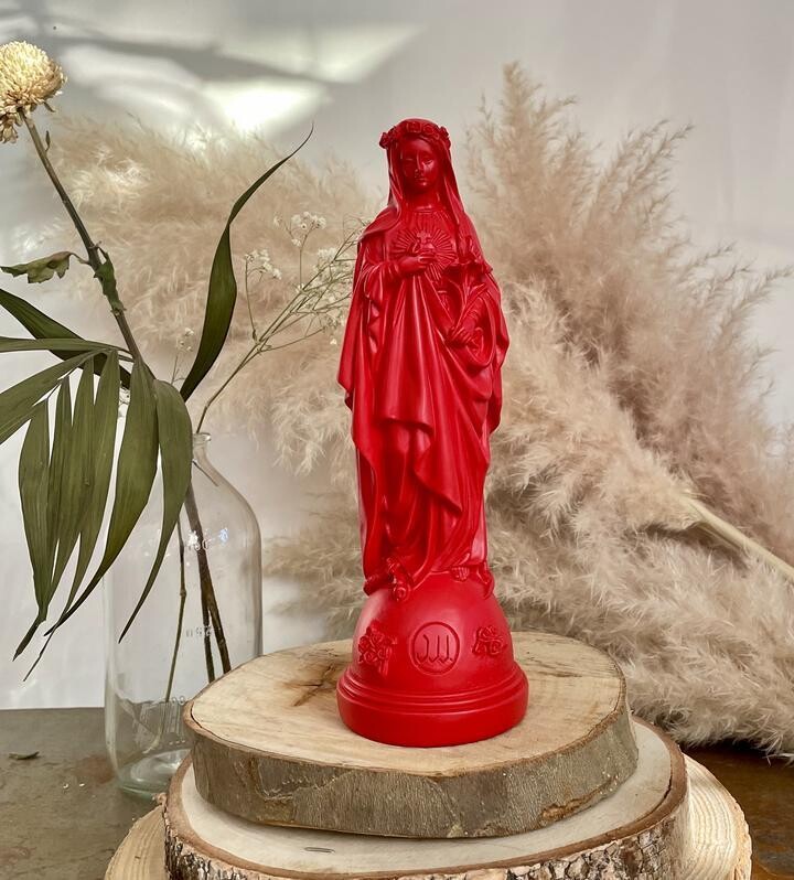 Statue Marie Aux Fleurs col Tagada    J AI VU LA VIERGE