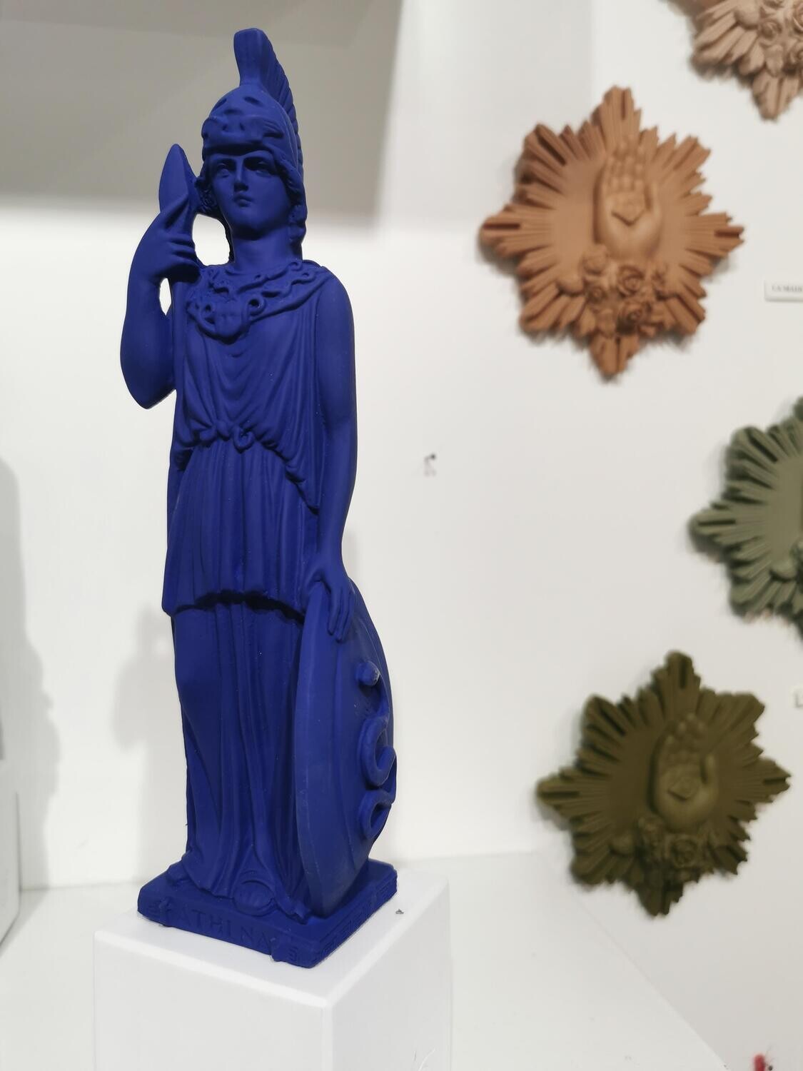 Statue ATHENA col Bleu électrique