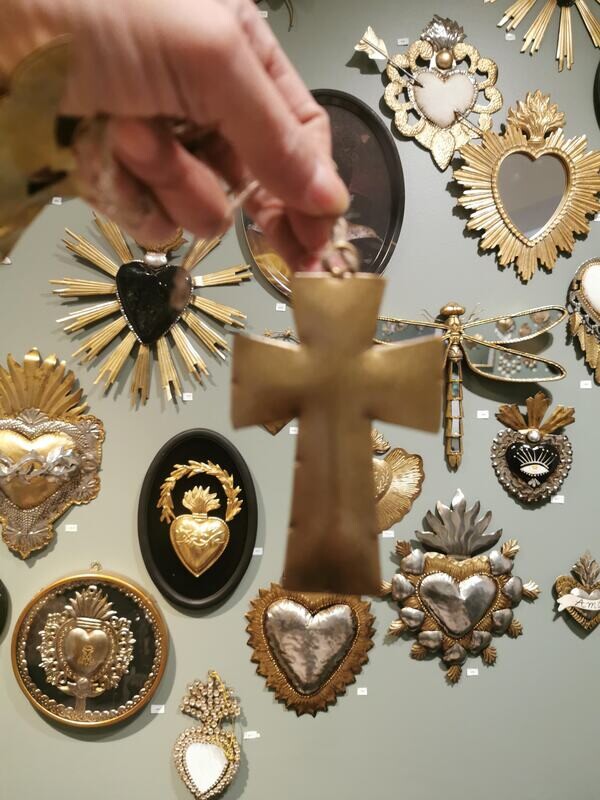 Croix a Suspendre