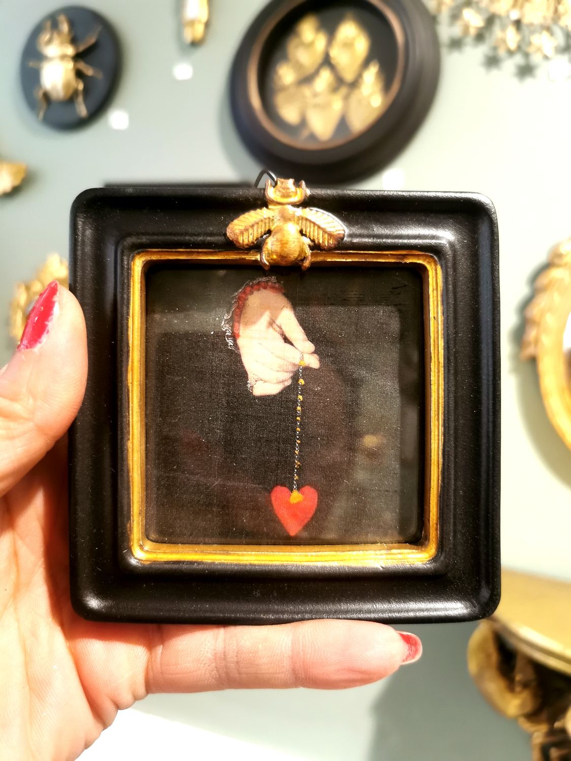 Petit Cadre Abeille Heart