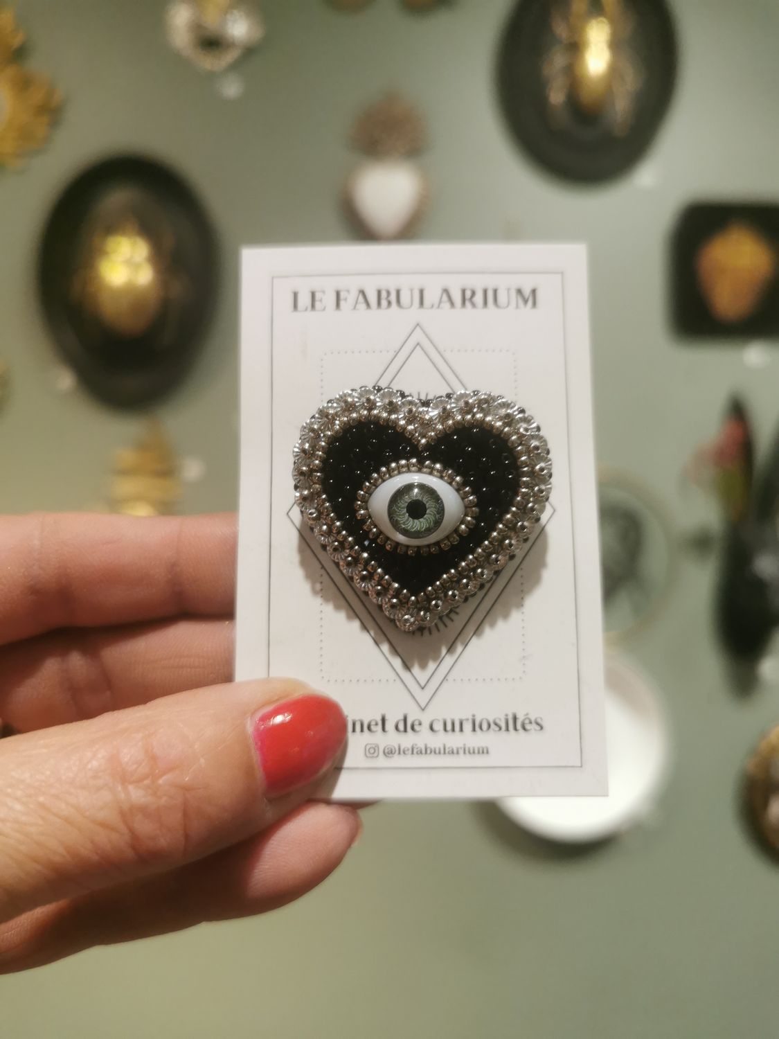 Broche Coeur Oeil Vert