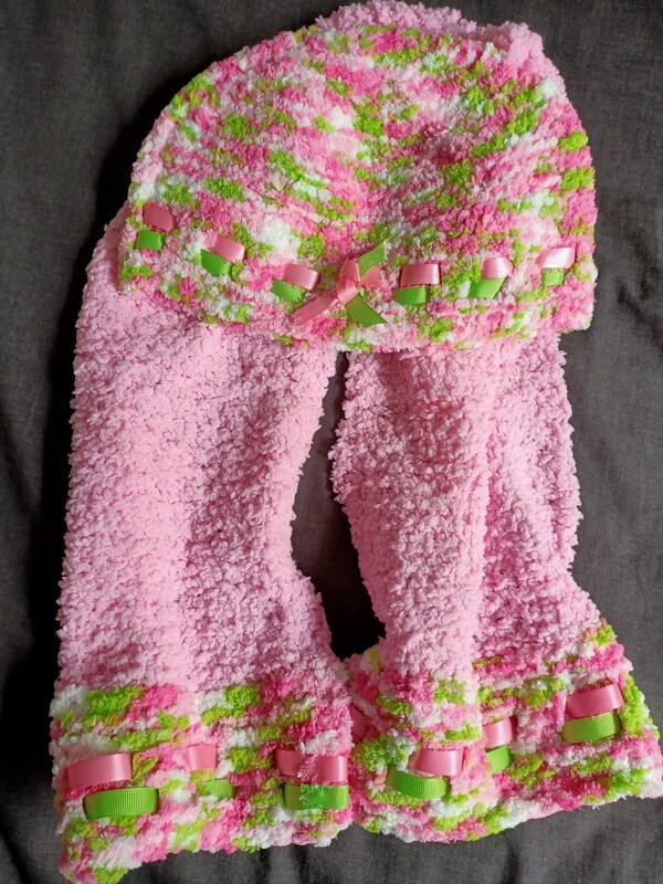 Pink Scarf &amp; Beanie Set - Acrylic (ref # 264)