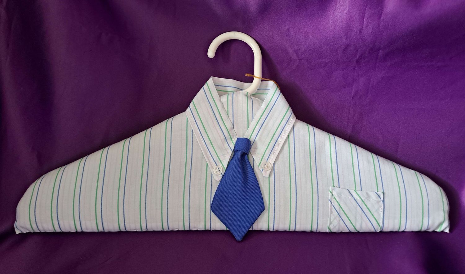 Coat hanger - Striped with blue tie