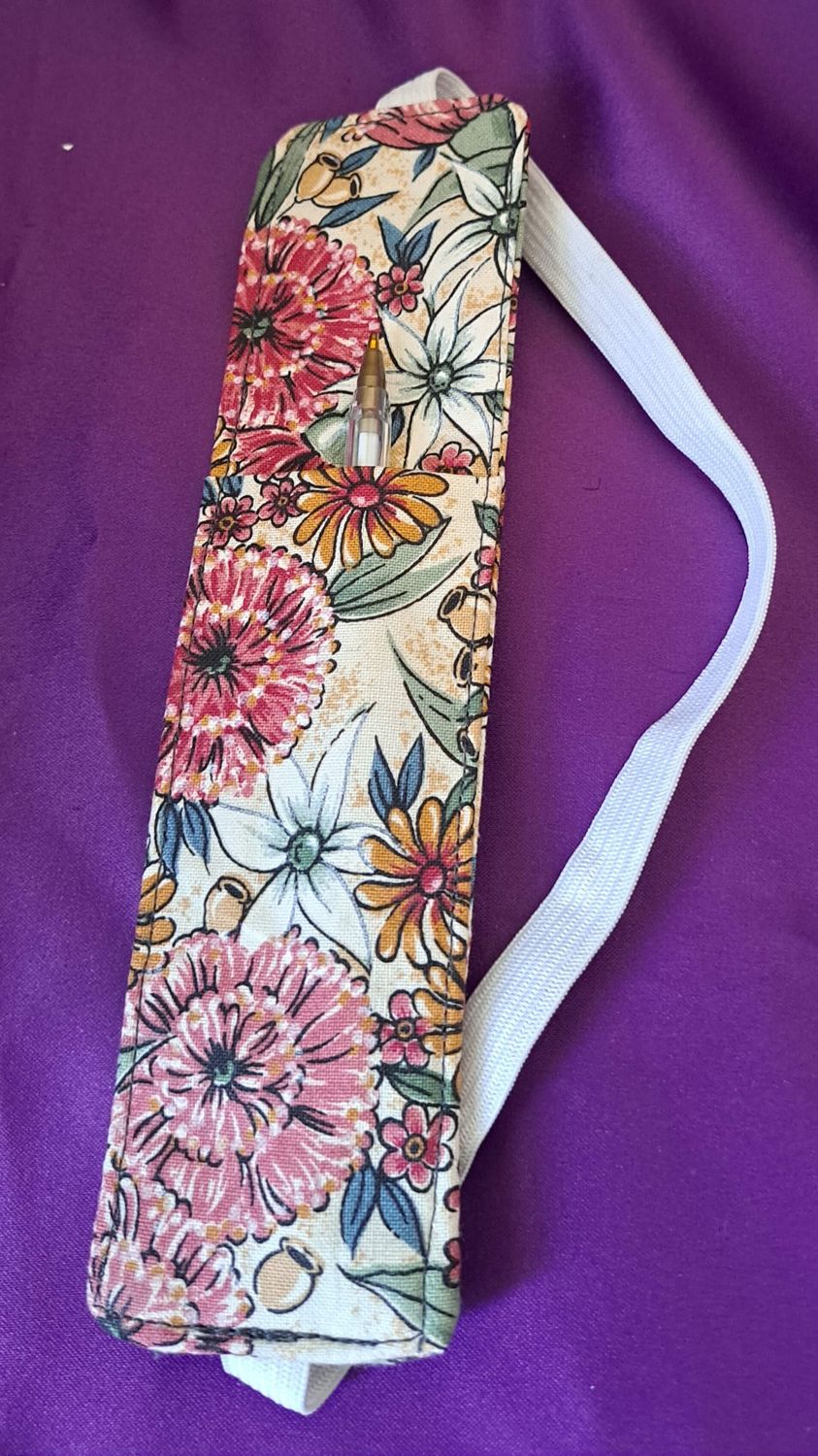 Book mark / pen holder - Floral - pink