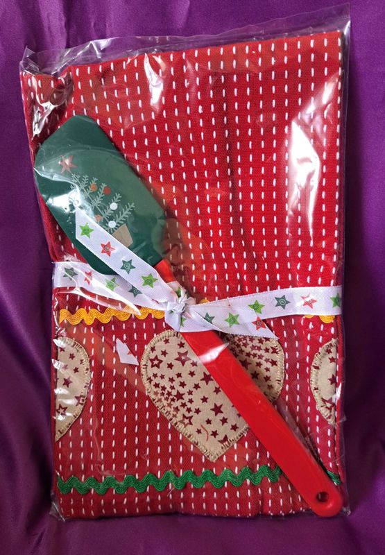 Christmas Tea Towel with Spatula with Christmas tree motif - Red