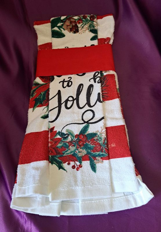 Overlapping hanging hand towel - Jolly Christmas theme