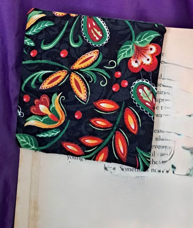 Corner book / page marker - Floral - dark