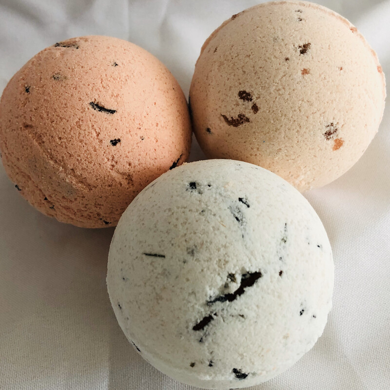 BOTANICAL BATH BOMBS