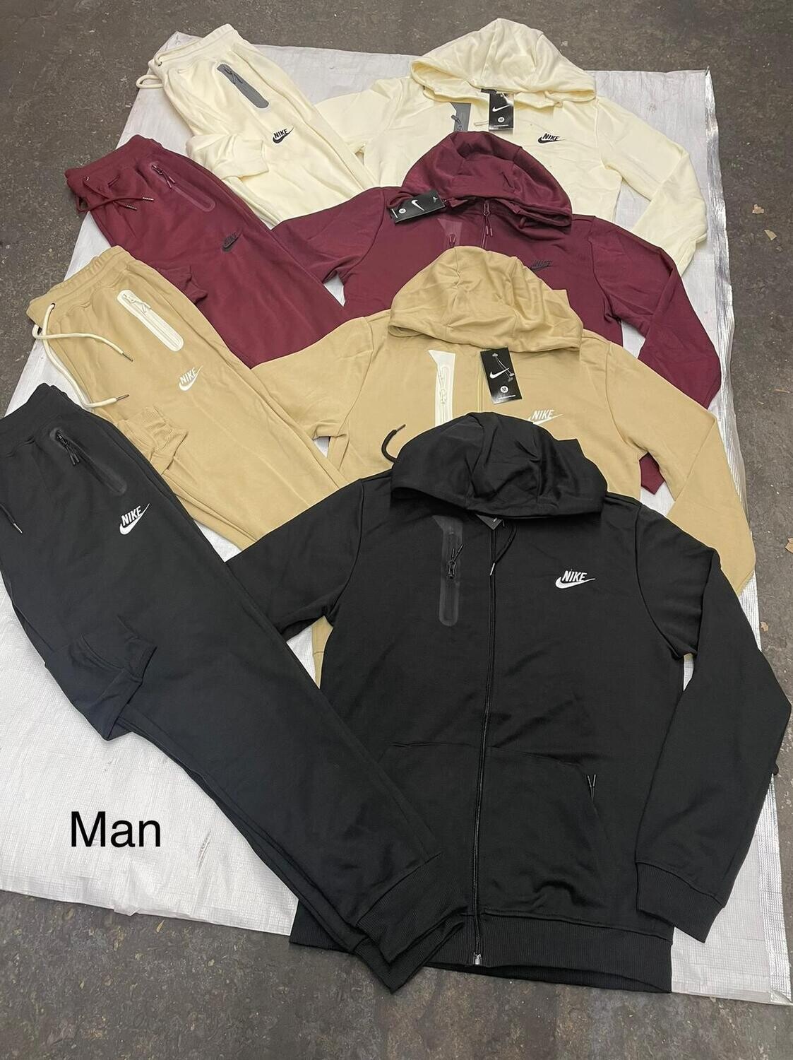 Nike Tech Fleece Jogging Suit