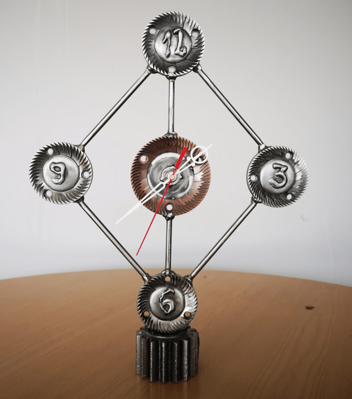 Reloj "Cuadrando el Tiempo"