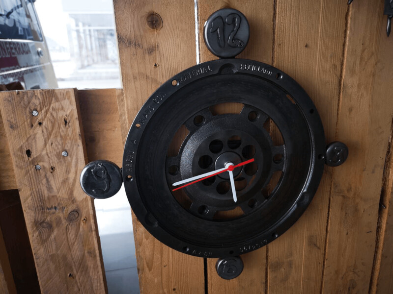 Reloj "Volante Motor"