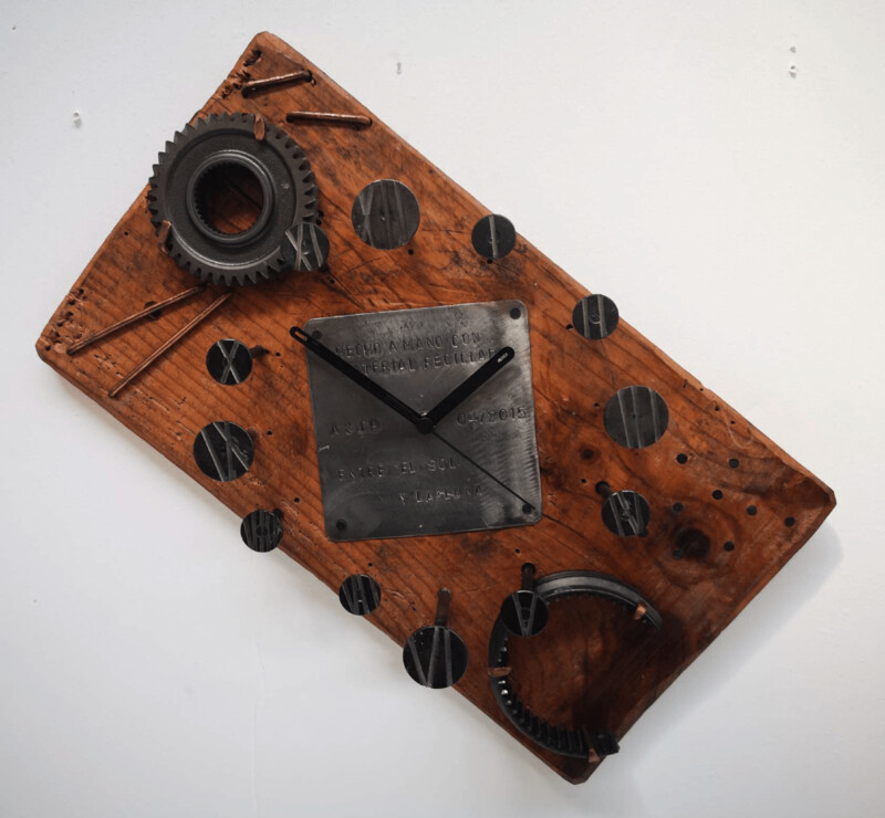 Reloj "Entre el Sol y la Luna"