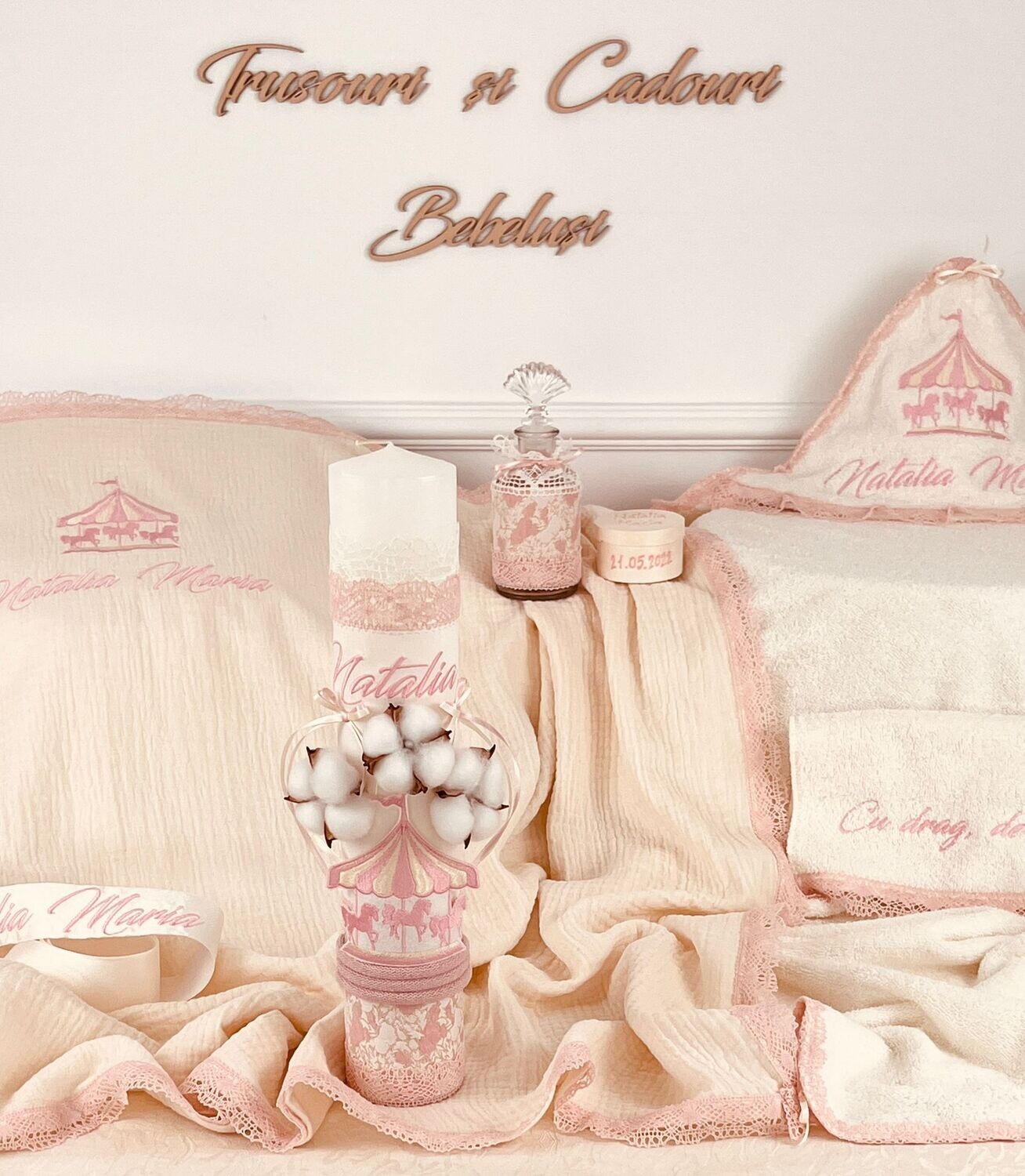 Trusou Botez Personalizat Muslin Carusel - Set Biserica