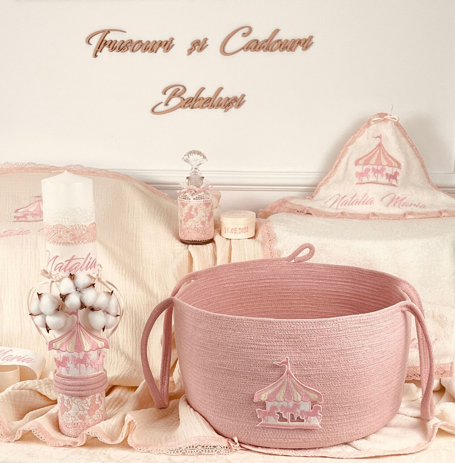 Trusou Botez Personalizat Muslin Carusel - Set Biserica