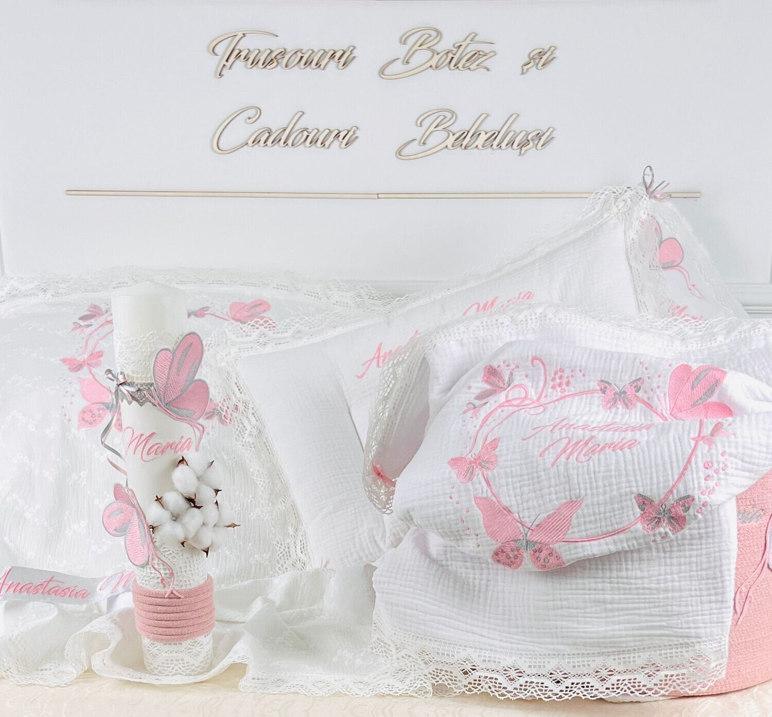 Trusou Botez Bumbac si fluturi pink &amp; grey - Set Biserica Premium