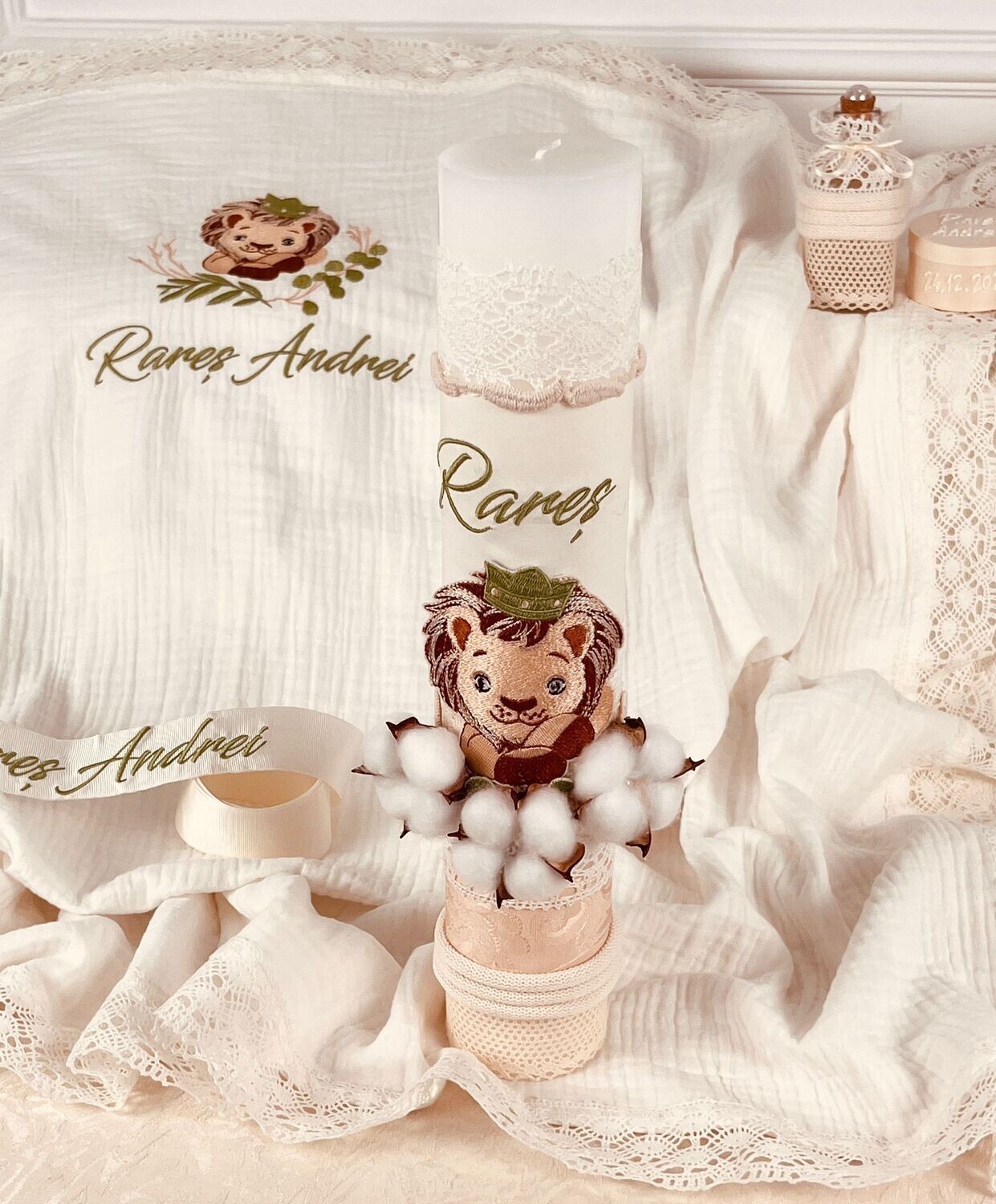 Trusou Botez Personalizat Simplu Regele Leu - Set Biserica