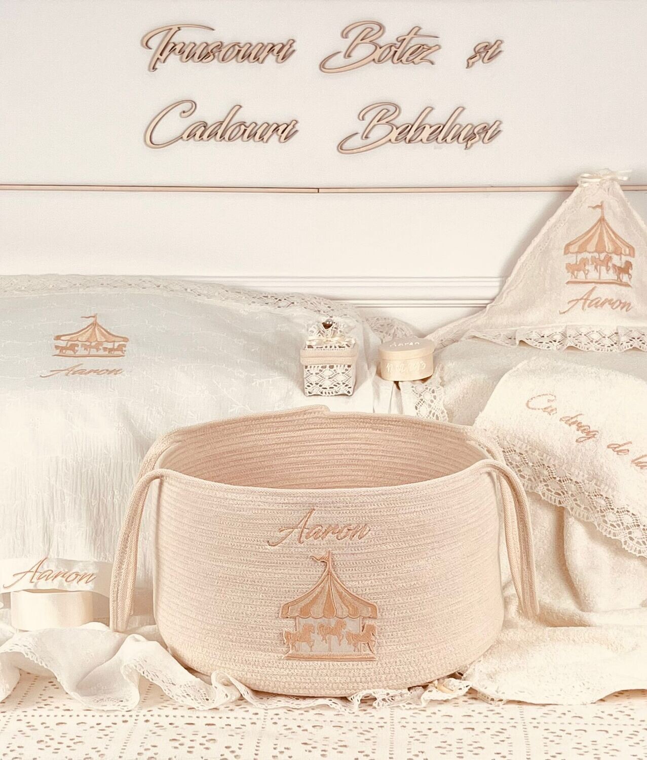 Trusou Botez Personalizat Muslin Carusel 3 - Set Biserica