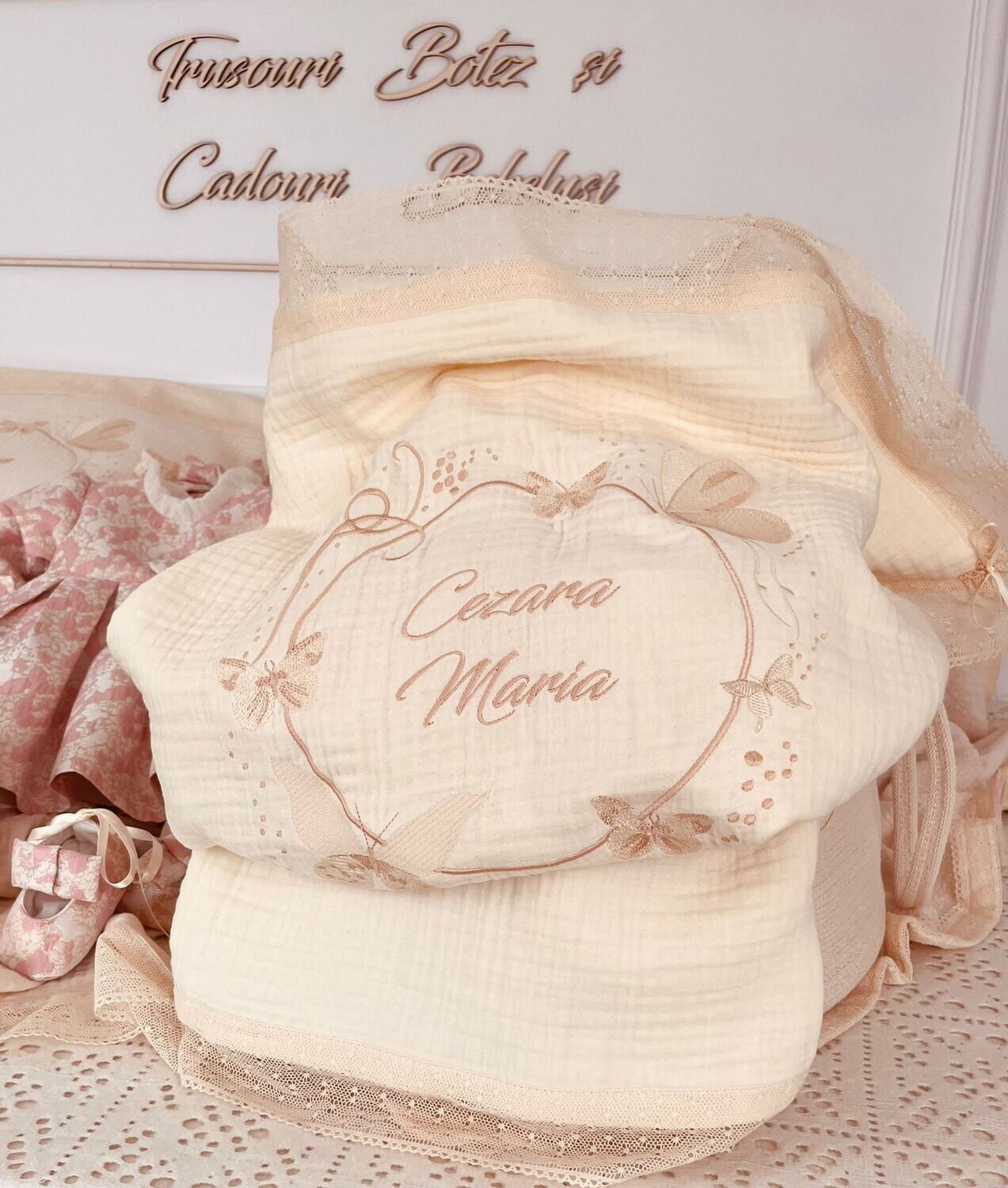 Trusou Botez Bumbac si Fluturi All Ivory 2 - Set Biserica
