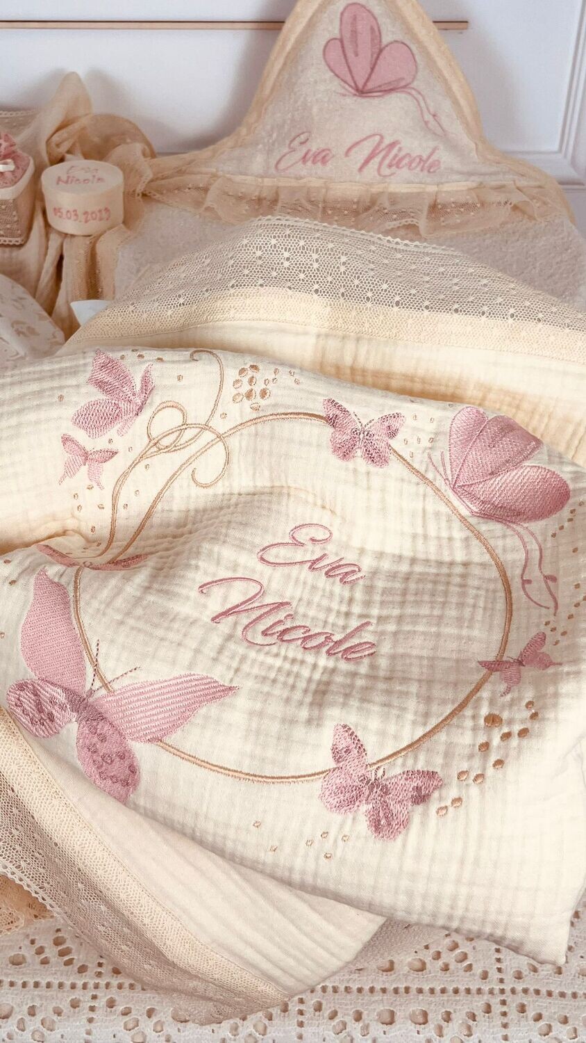 Trusou Botez Bumbac si Fluturi  Eva Nicole - Set Biserica Premium