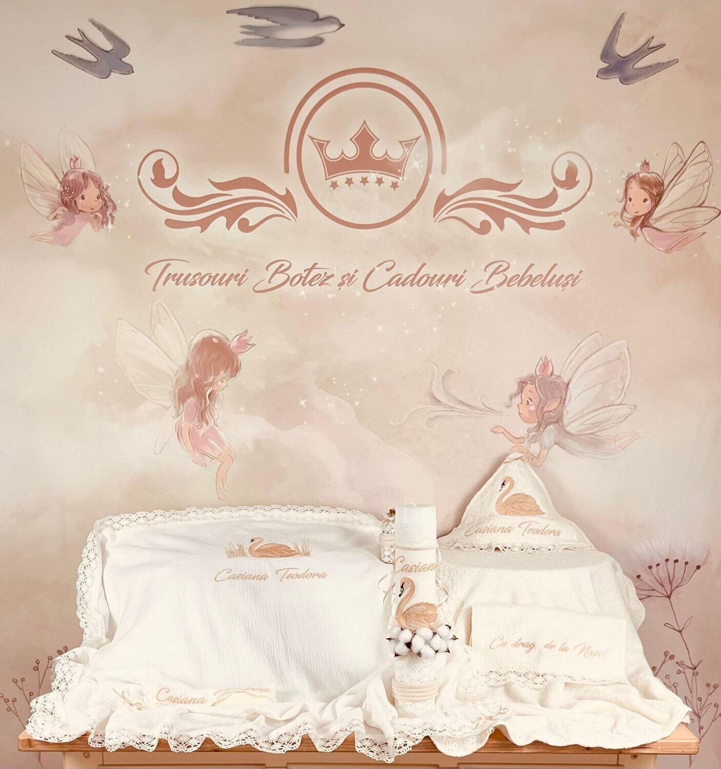 Trusou Botez Muslin Personalizat Lebada - Set Biserica Premium