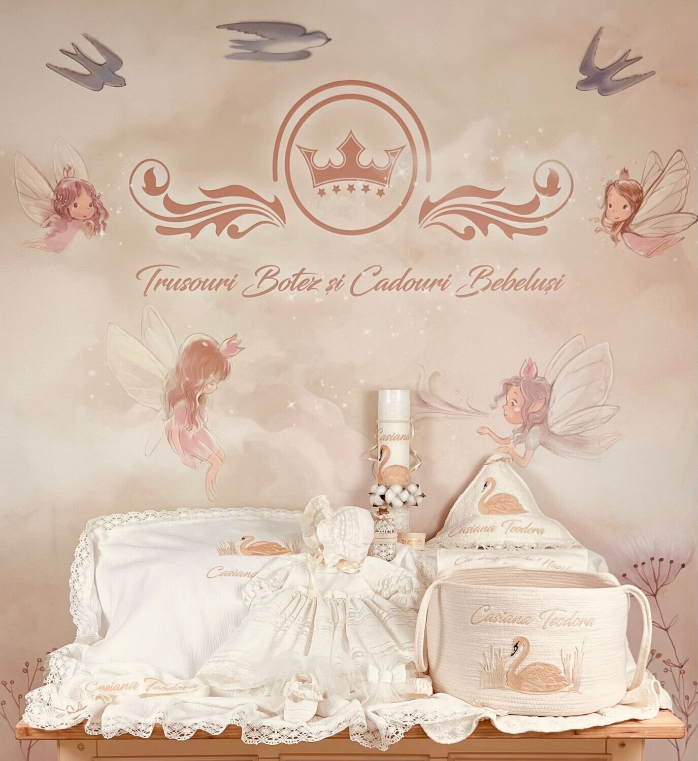 Trusou Botez Muslin Personalizat Lebada - Set Biserica Premium