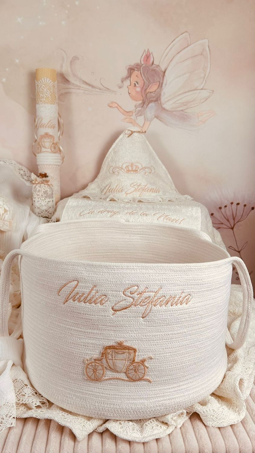 Trusou Botez Muselina Regal cu Caleasca - Set Biserica Premium