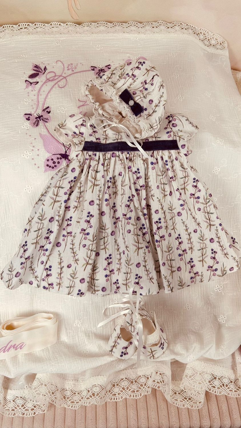Trusou Muselina Fluturi Mov cu Lila Set Biserica Premium