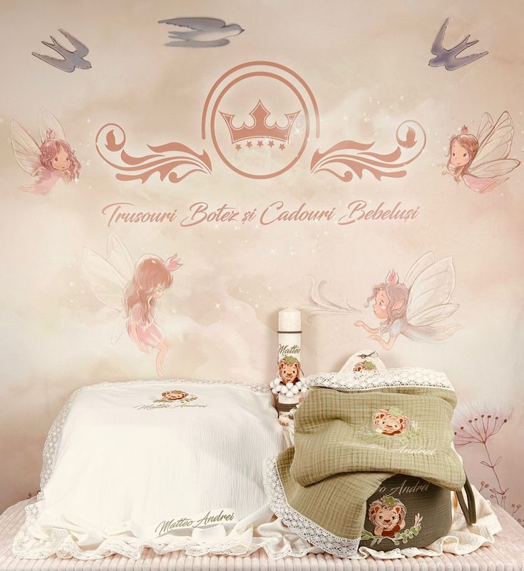 Trusou Botez Personalizat Regele Leu - Set Biserica Premium Trusou Botez Personalizat Regele Leu - Set Biserica Premium