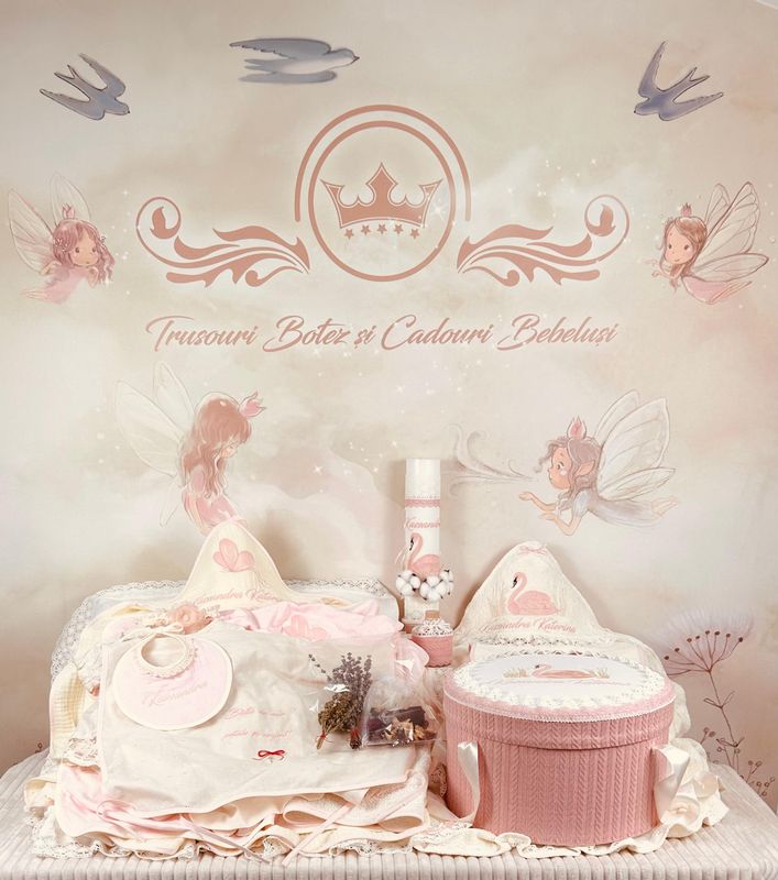 Trusou Botez Muselina Lebada Max - Set Biserica PREMIUM Trusou Botez Muselina Lebada Max - Set Biserica PREMIUM