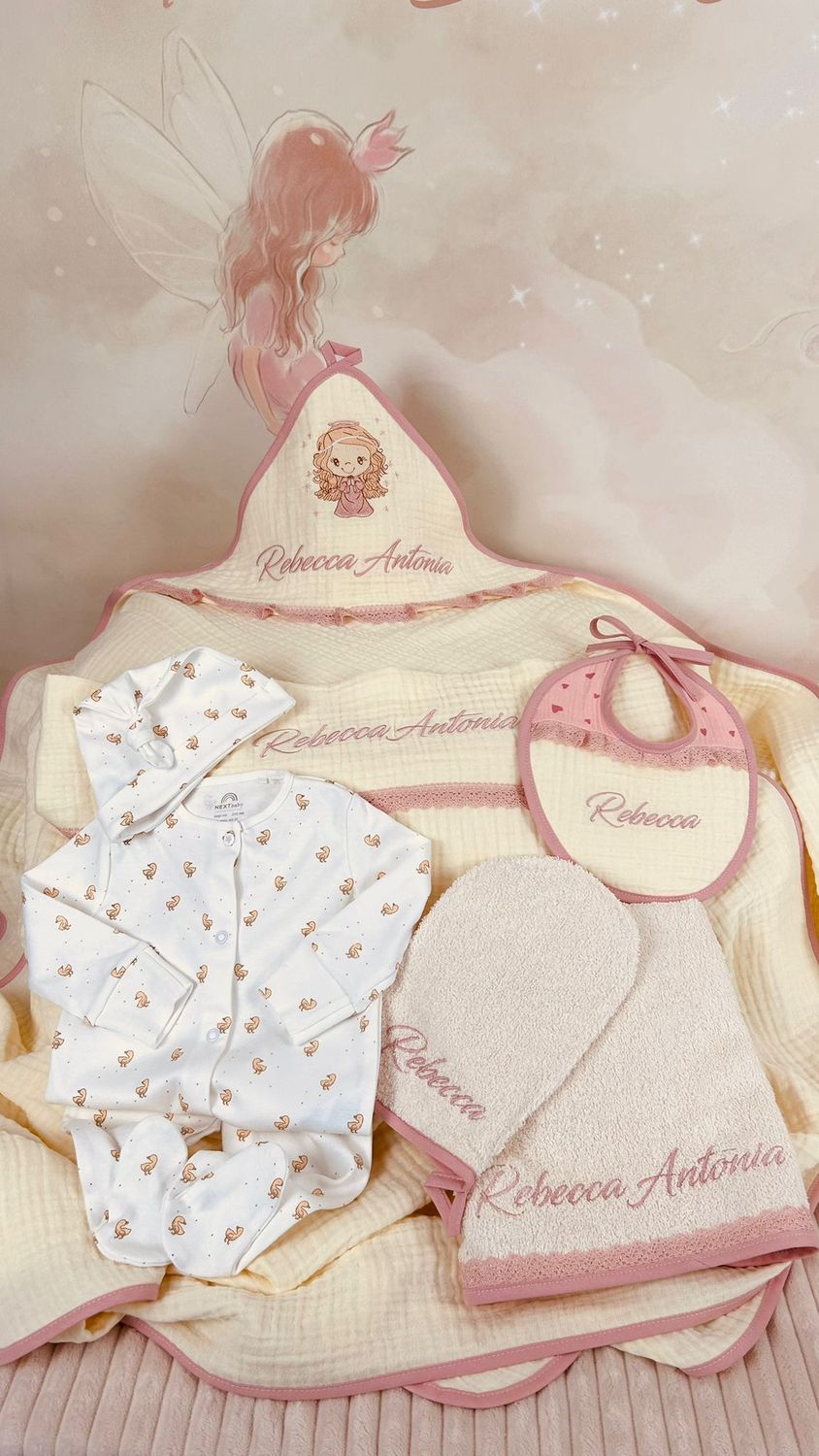 Saculet Baita Mir Botez Rebecca