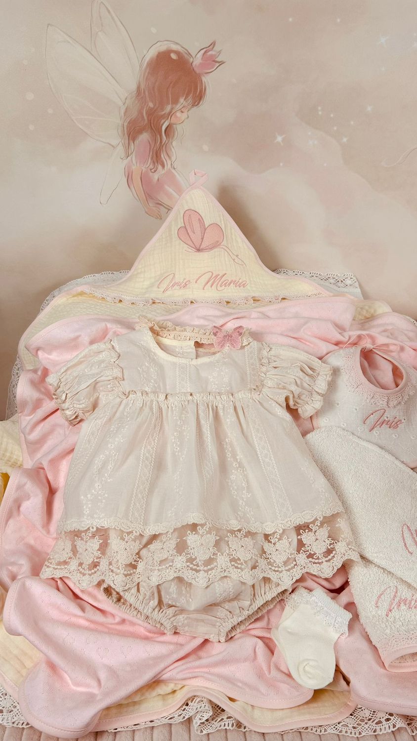 Saculet Baita Mir Botez Iris