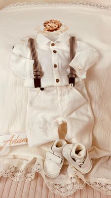 costumas casual cu bretele